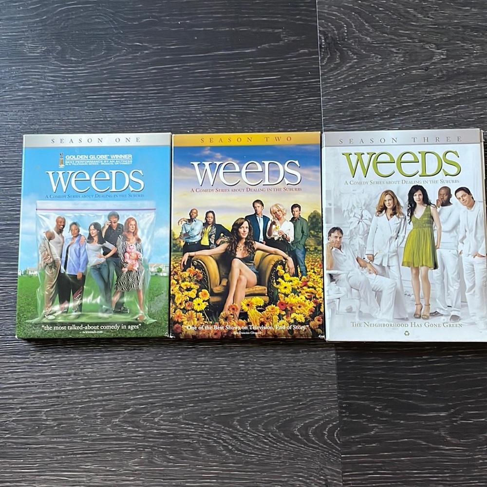 Weeds season 1, 2 & 3 on dvd